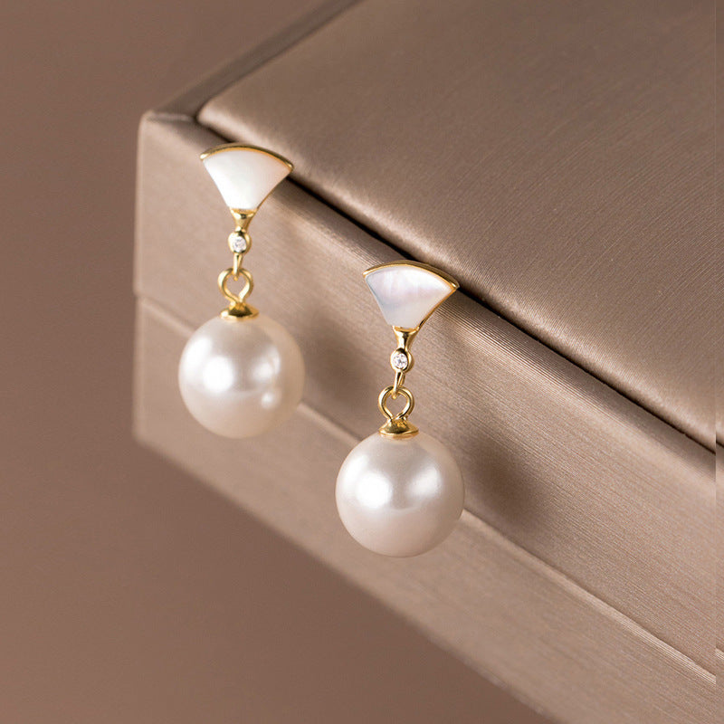 Sacha - Freshwater Pearl Earrings