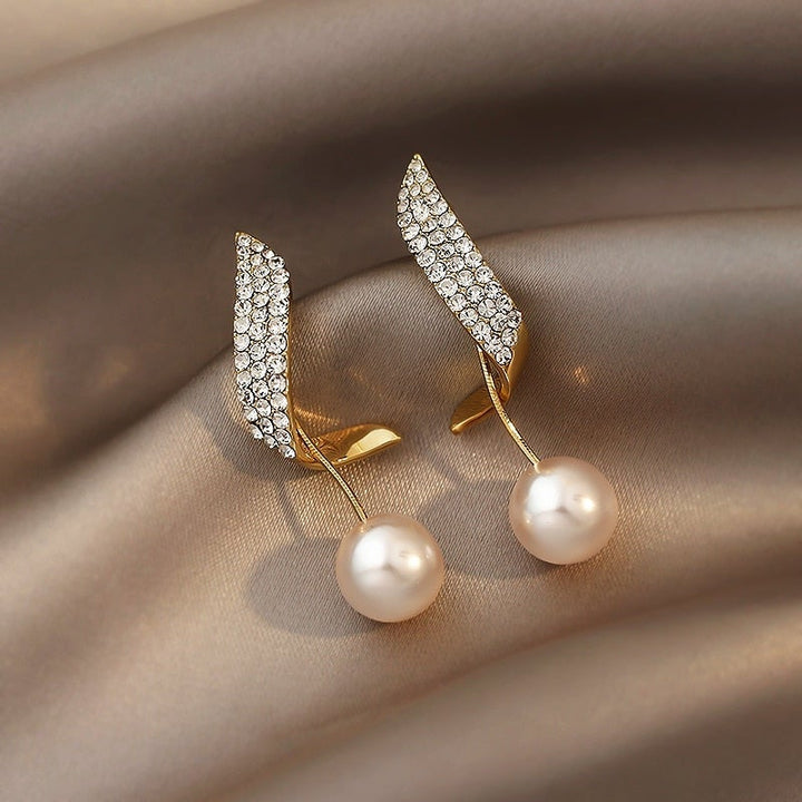 Amy - Vintage Gold Pearl Earrings