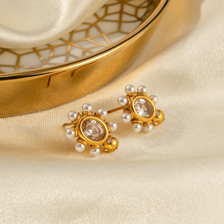 Jolanda - Elegant Natural Pearls Gold Earrings