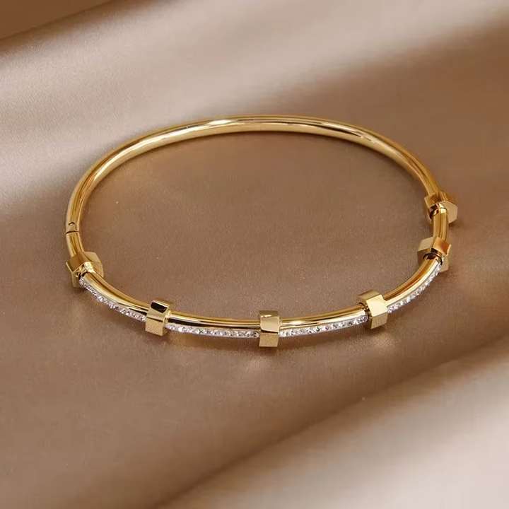 Lotte - Light Gold Moissanite Coated Bracelet