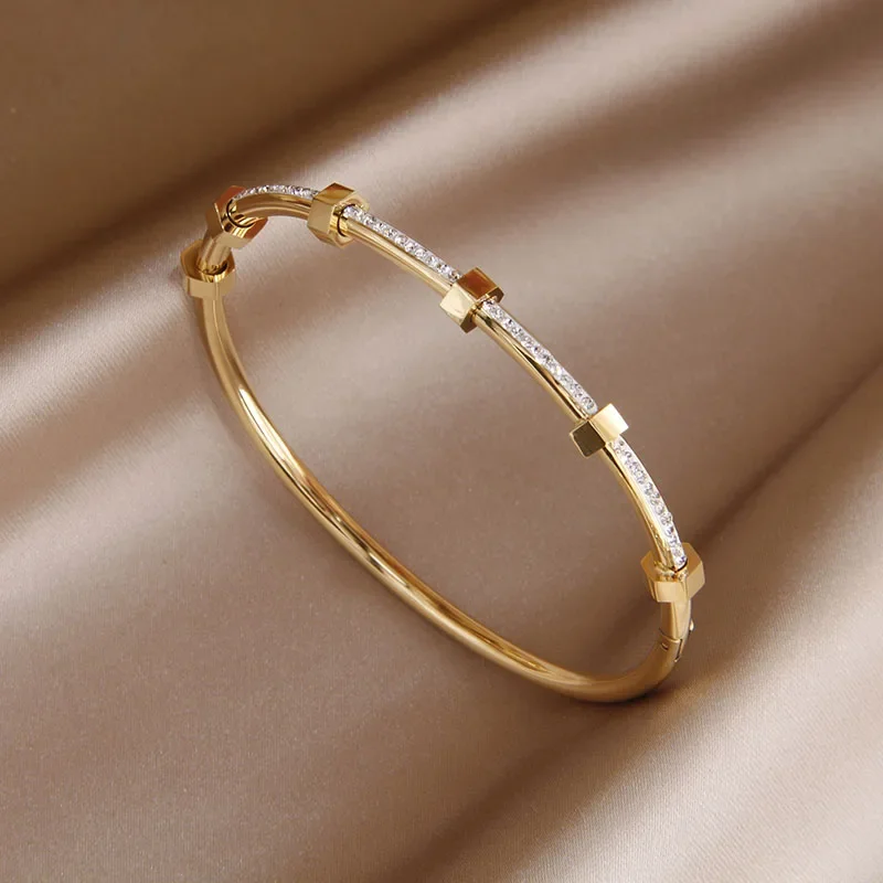 Lotte - Light Gold Moissanite Coated Bracelet