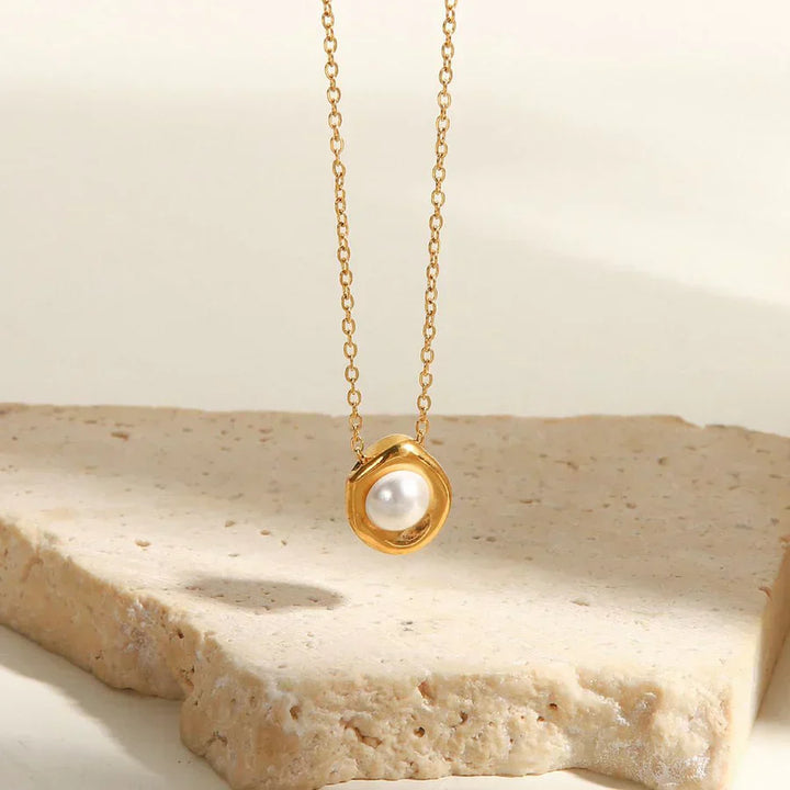 Trix - Gold-Plated Saltwater Pearl Necklace